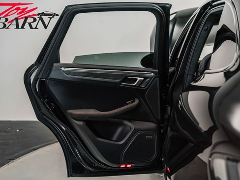 Used 2023 Porsche Macan GTS w/ GTS Sport Package image 46