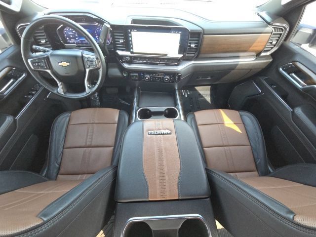 Used 2024 Chevrolet Silverado 3500 High Country w/ High Country Premium Package AWD/4WD image 36
