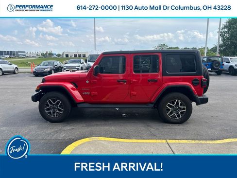 Used 2024 Jeep Wrangler Unlimited Sahara AWD/4WD image 3