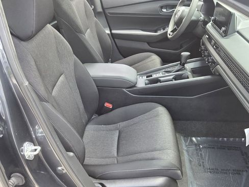 Used 2024 Honda Accord EX image 16