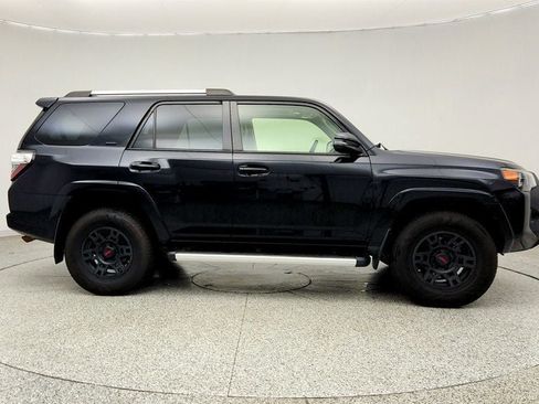 Used 2021 Toyota 4Runner SR5 Premium w/ Moonroof Package AWD/4WD image 4