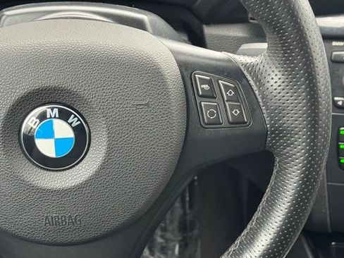 Used 2011 BMW 135i Convertible image 20