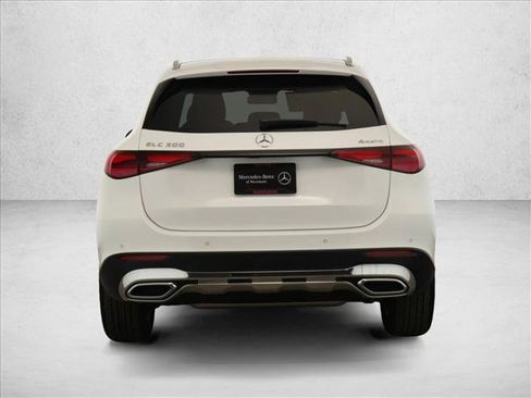 Certified 2025 Mercedes-Benz GLC 300 4MATIC image 6