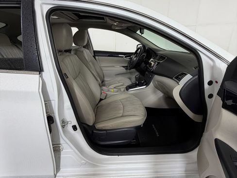Used 2016 Nissan Sentra SV w/ Style Package FWD image 5