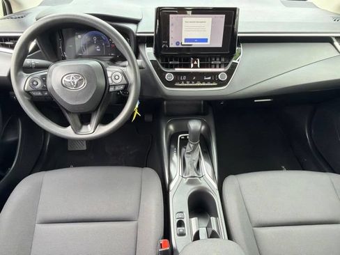 Used 2026 Toyota Corolla LE FWD image 15
