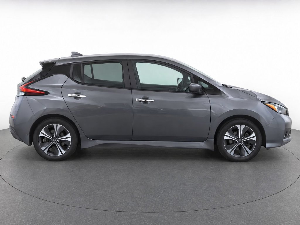 Certified 2021 Nissan Leaf SV Plus FWD image 8