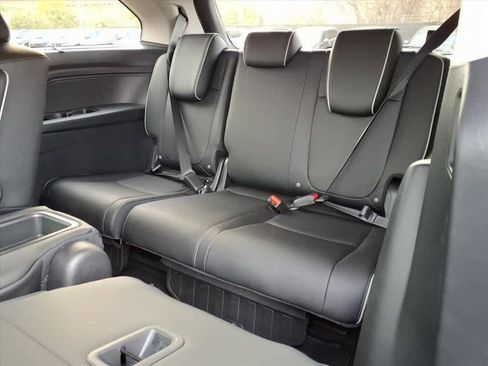 New 2026 Honda Odyssey Touring image 14