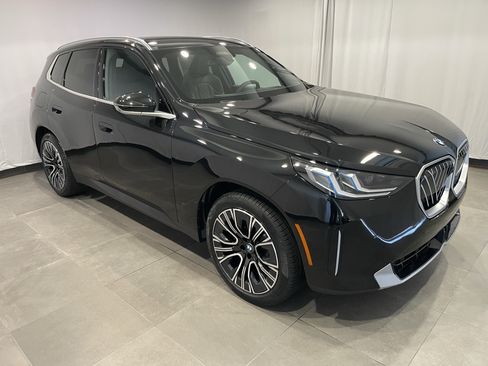 New 2026 BMW X3 xDrive30i w/ Premium Package AWD/4WD image 3