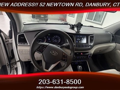 Used 2018 Hyundai Tucson SEL AWD/4WD image 16