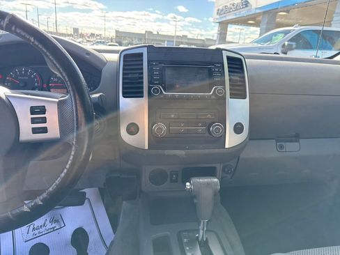 Used 2017 Nissan Frontier SV image 20