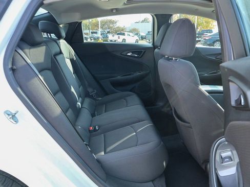 Used 2023 Chevrolet Malibu LT image 10