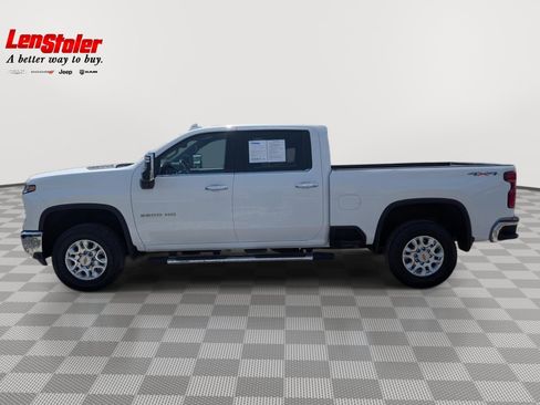 Used 2024 Chevrolet Silverado 2500 LTZ AWD/4WD image 2