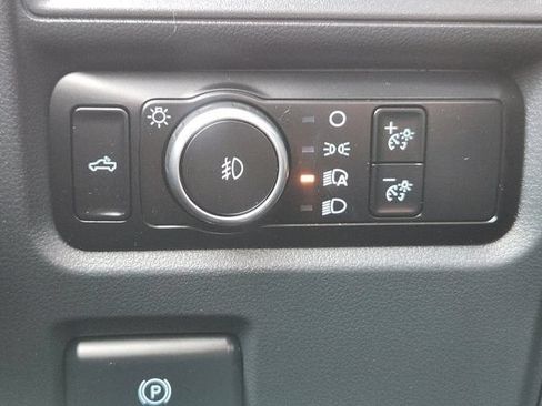Used 2025 Ford F150 STX w/ Equipment Group 200A RWD image 19