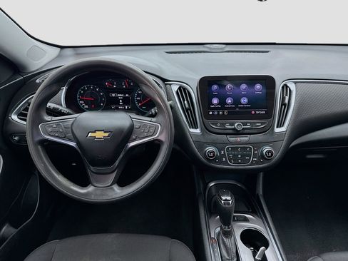 Used 2019 Chevrolet Malibu LT image 13