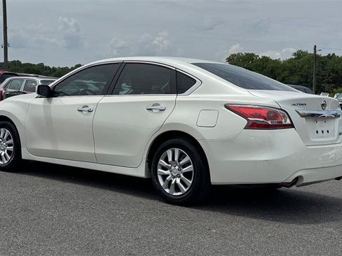 Used 2014 Nissan Altima 2.5 S FWD image 8