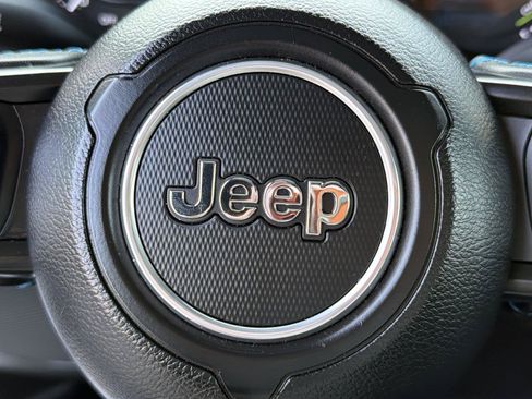 Used 2024 Jeep Wrangler Unlimited Rubicon 4xe AWD/4WD image 23