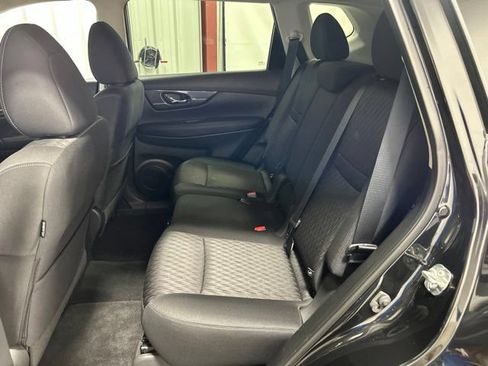 Used 2020 Nissan Rogue SV AWD/4WD image 17
