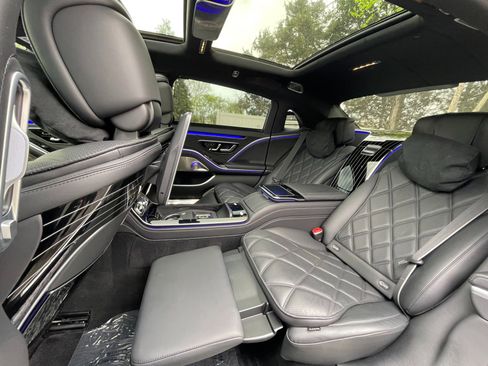Used 2022 Mercedes-Benz Maybach S 580 4MATIC image 40