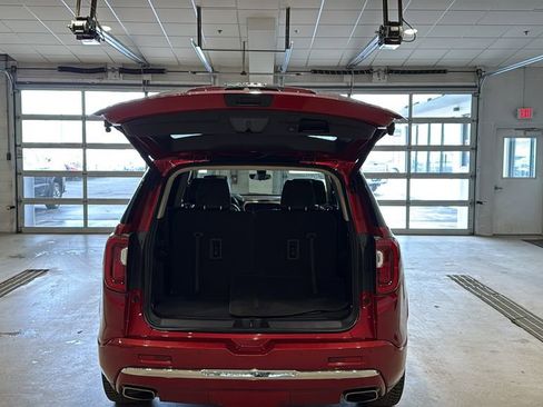 Used 2021 GMC Acadia Denali w/ Denali Ultimate Package AWD/4WD image 16