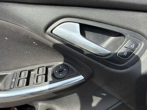 Used 2018 Ford Focus ST FWD image 10