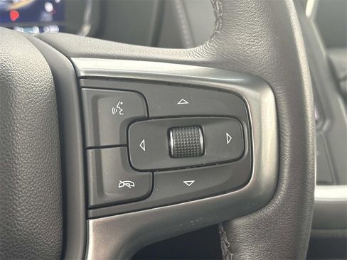 Used 2022 Chevrolet Tahoe Z71 w/ Luxury Package image 31