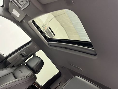 Certified 2024 GMC Sierra 3500 Denali w/ Technology Package image 7