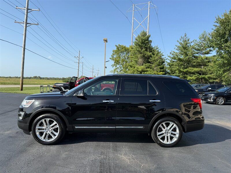Used 2016 Ford Explorer Limited AWD/4WD image 3