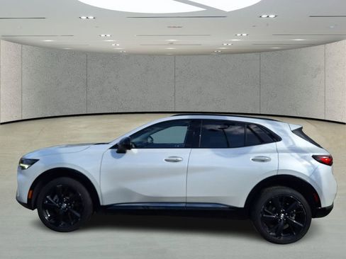 Used 2023 Buick Envision Preferred image 2