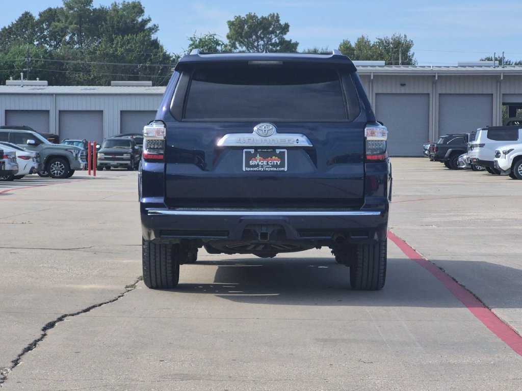 Used 2018 Toyota 4Runner Limited AWD/4WD image 5