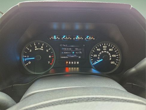 Used 2017 Ford F150 XLT w/ Equipment Group 302A Luxury AWD/4WD image 23