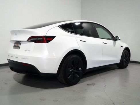 Used 2023 Tesla Model Y Long Range AWD/4WD image 7