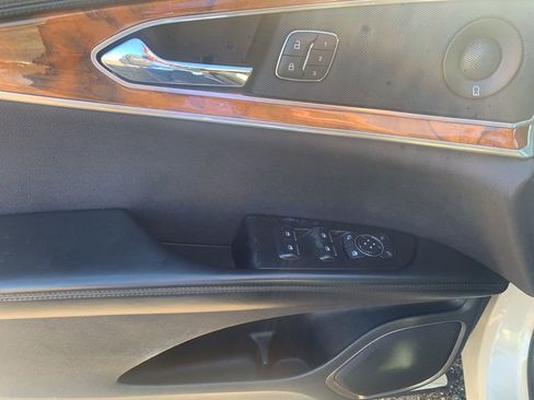 Used 2016 Lincoln MKX Reserve w/ Driver Assistance Package image 14