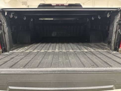 Used 2019 Chevrolet Silverado 1500 High Country w/ High Country Premium Package image 25