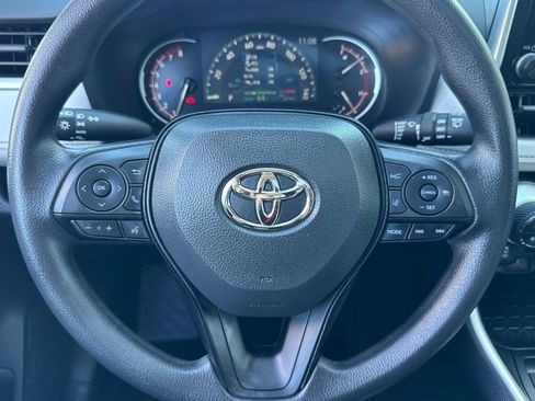 Certified 2025 Toyota RAV4 XLE w/ Convenience Package image 17