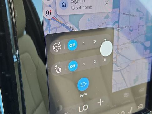 Certified 2026 Volvo XC40 B5 Plus w/ Protection Package Premier image 23