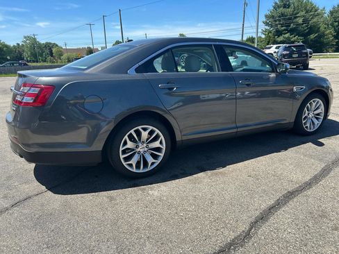 Used 2016 Ford Taurus Limited FWD image 4