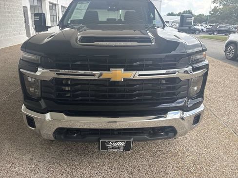 Certified 2024 Chevrolet Silverado 3500 LT AWD/4WD image 31