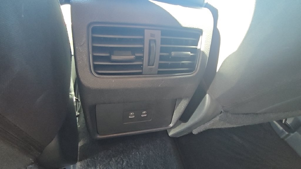Used 2025 Nissan Rogue SV AWD/4WD image 24