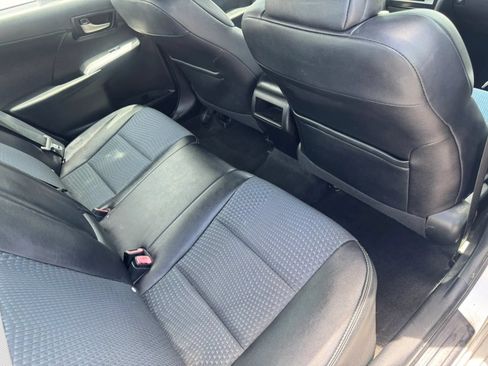 Used 2012 Toyota Camry SE FWD image 4