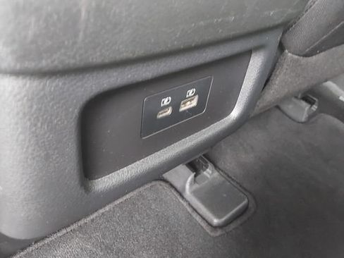 Used 2025 Nissan Pathfinder SV AWD/4WD image 17