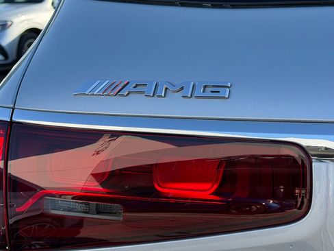 Used 2024 Mercedes-Benz GLS 63 AMG 4MATIC image 10