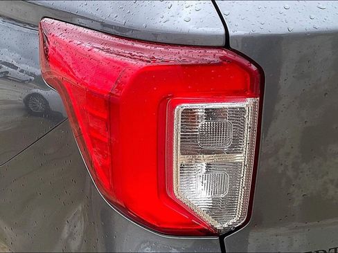 Used 2023 Ford Explorer XLT w/ Equipment Group 202A RWD image 28