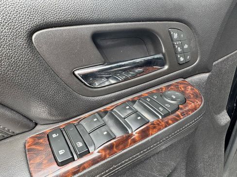 Used 2013 GMC Yukon Denali image 33