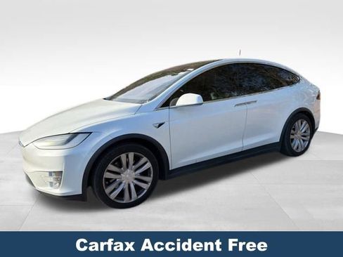 Used 2018 Tesla Model X 100D image 2