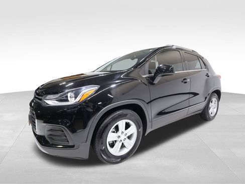 Used 2019 Chevrolet Trax LT w/ LPO, Cargo Package image 8
