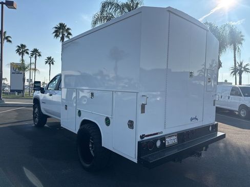 Used 2024 Chevrolet Silverado 3500 LT w/ Convenience Package image 6