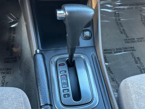 Used 2001 Honda Accord LX image 17