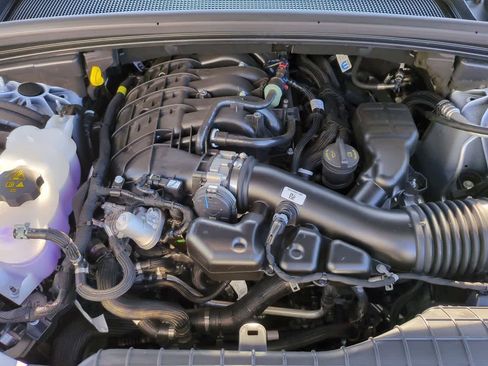 New 2025 Jeep Grand Cherokee Altitude image 15