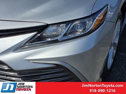 Used 2024 Toyota Camry LE image 10