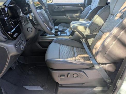 New 2026 Chevrolet Silverado 1500 ZR2 image 4